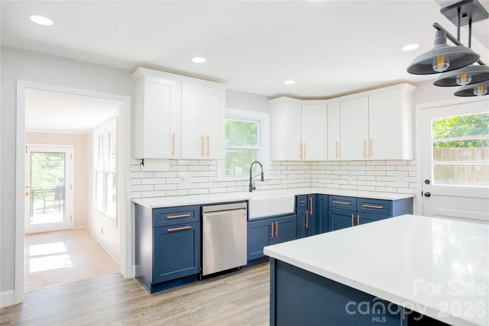 581 Clyde Drive Winston Salem, NC 27104