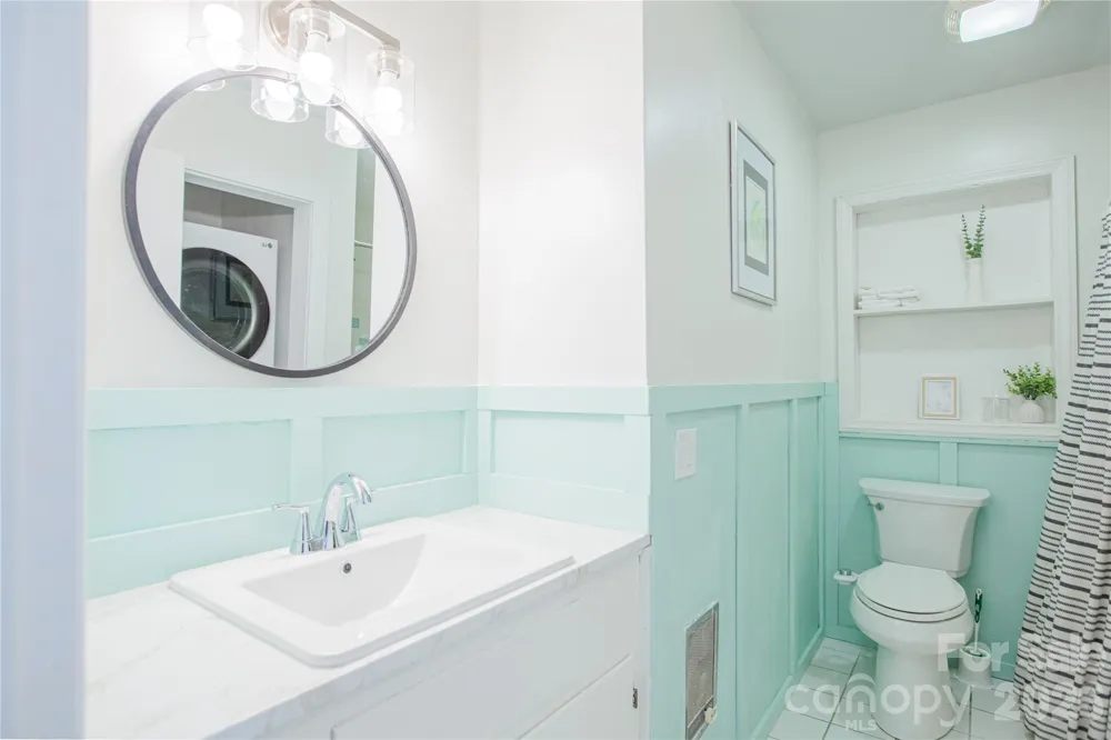 581 Clyde Drive Winston Salem, NC 27104