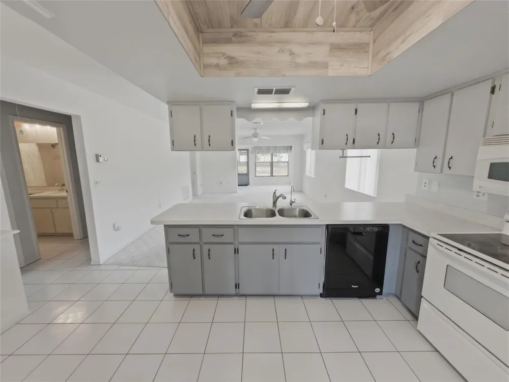 7535 GREYSTONE DRIVE Hudson, FL 34667