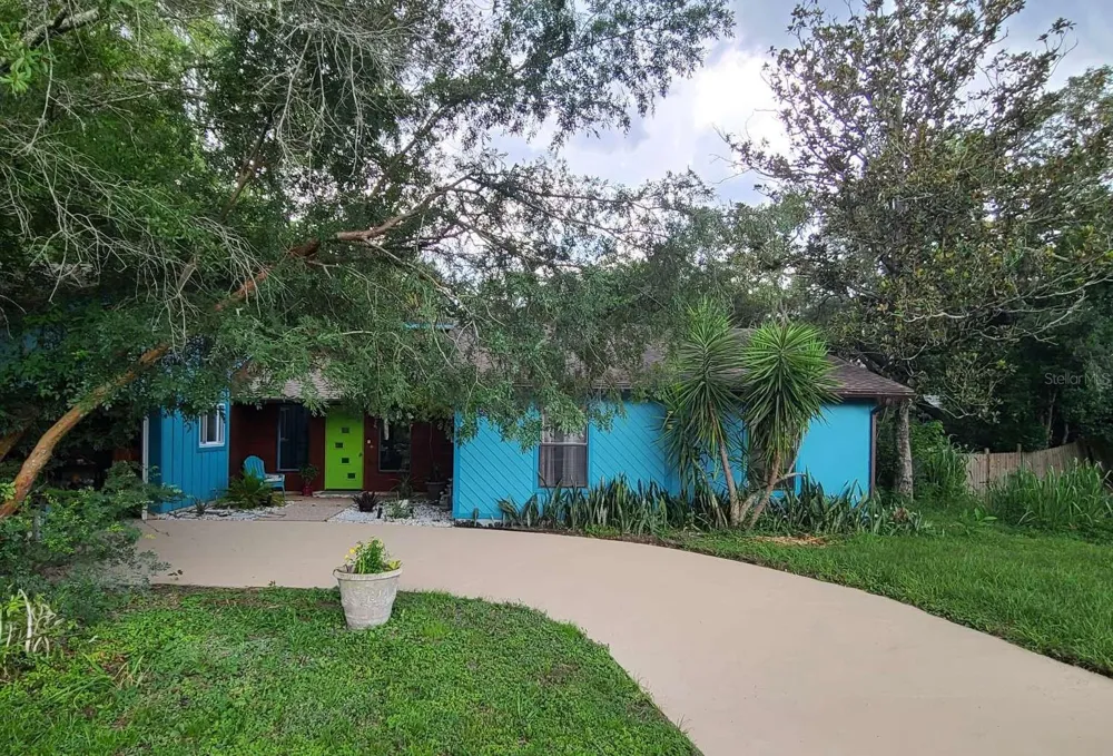 5017 E 127TH AVENUE Temple Terrace, FL 33617