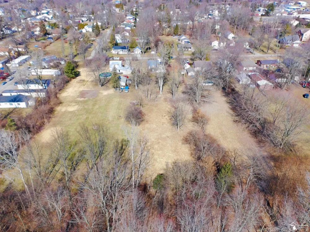 533 Center Street Carleton Village, MI 48117