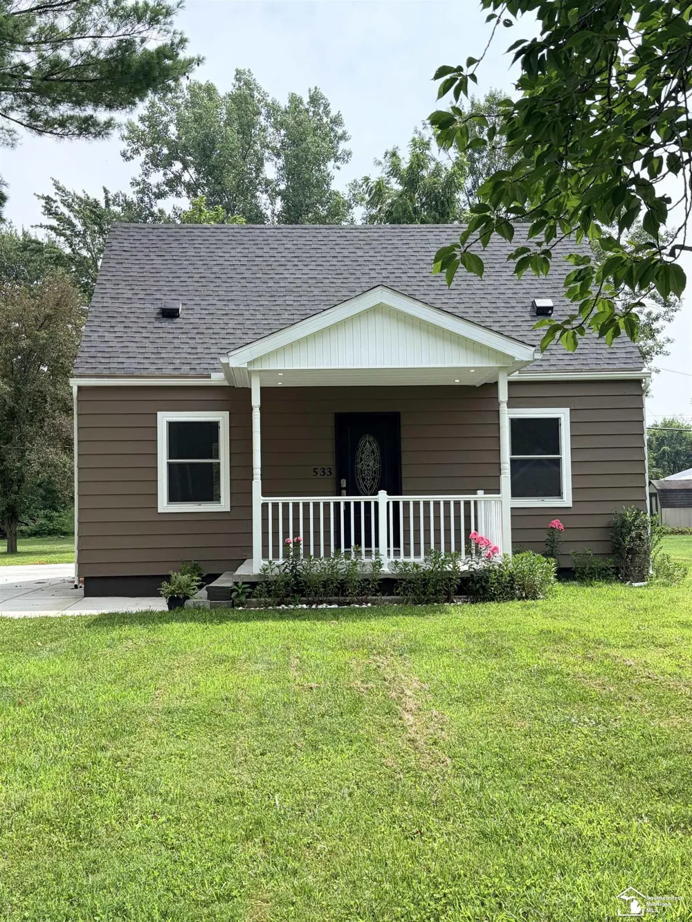 533 Center Street Carleton Village, MI 48117