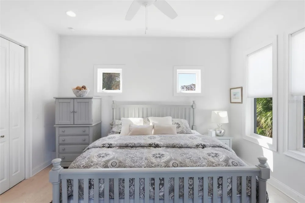 2142 VILLA WAY New Smyrna Beach, FL 32169