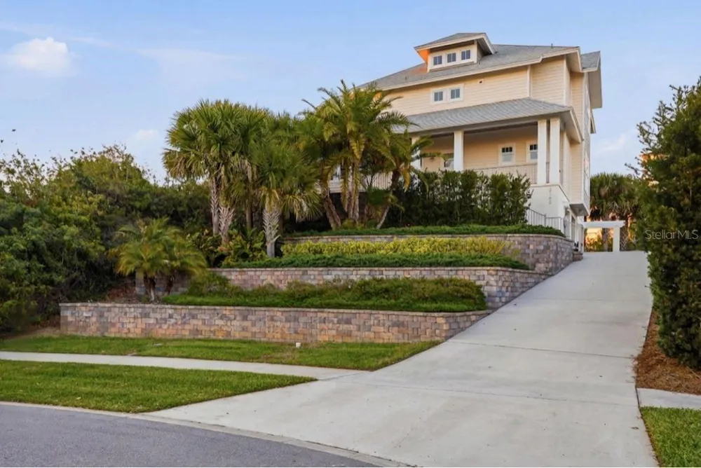 2142 VILLA WAY New Smyrna Beach, FL 32169