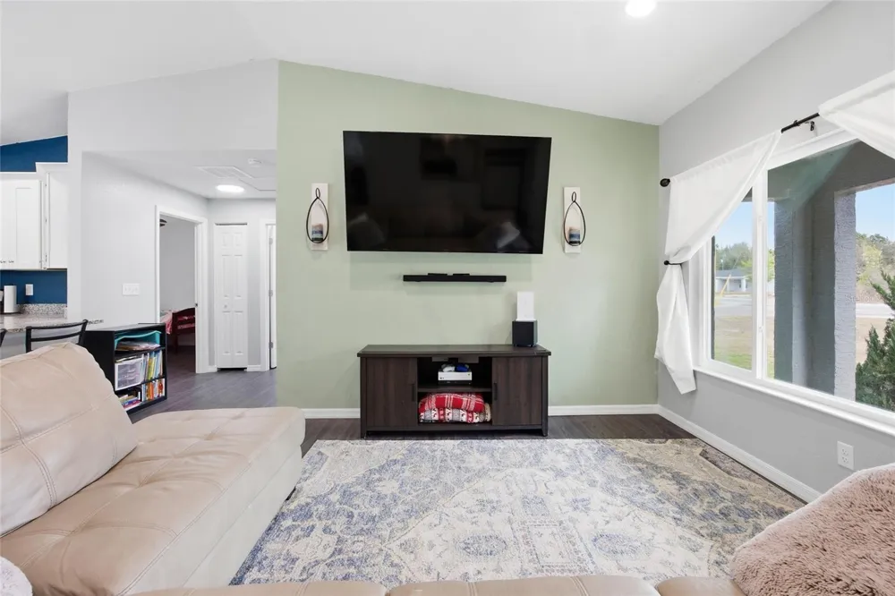 224 FISHER ROAD Ocklawaha, FL 32179