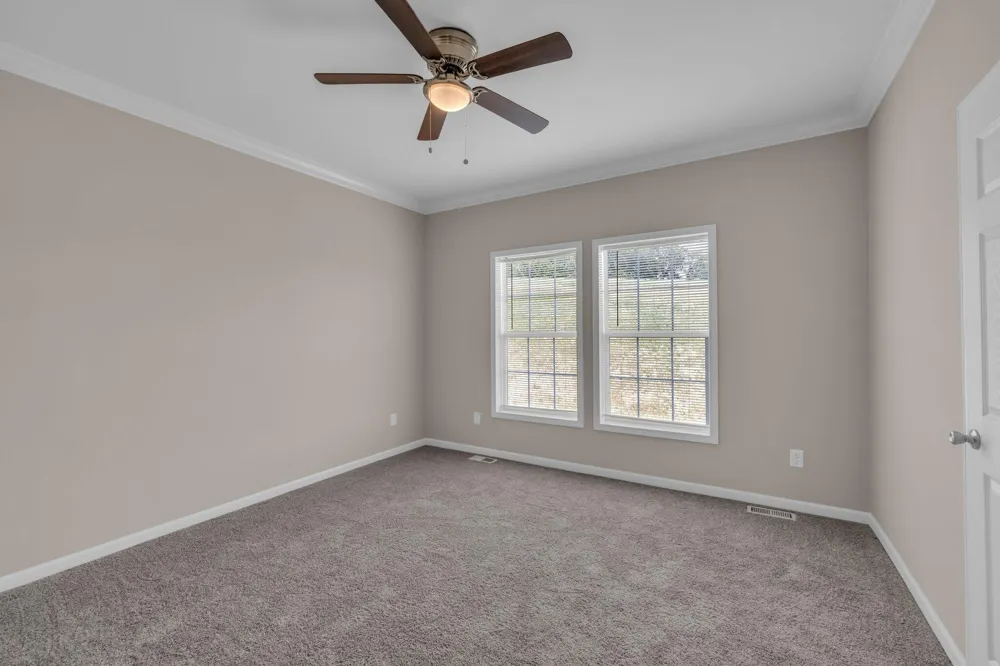 185 Waters Edge Drive Spring City, TN 37381