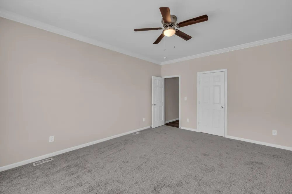 185 Waters Edge Drive Spring City, TN 37381