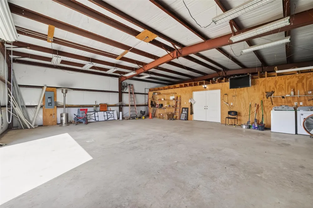 8525 Spell Road Needville, TX 77461