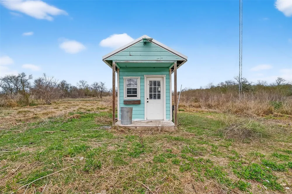 8525 Spell Road Needville, TX 77461