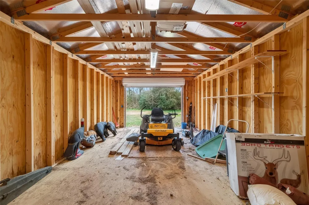 8525 Spell Road Needville, TX 77461