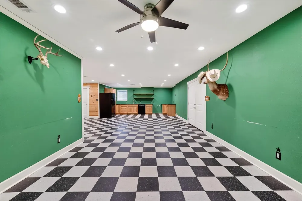 8525 Spell Road Needville, TX 77461