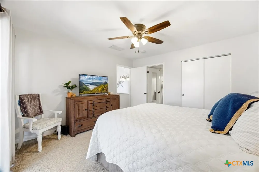 1135 Parkview Drive #C18 Canyon Lake, TX 78133