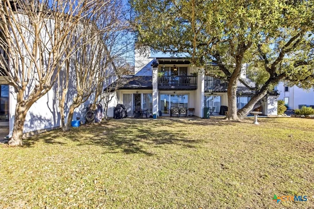 1135 Parkview Drive #C18 Canyon Lake, TX 78133
