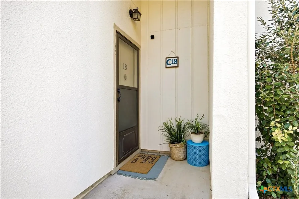 1135 Parkview Drive #C18 Canyon Lake, TX 78133