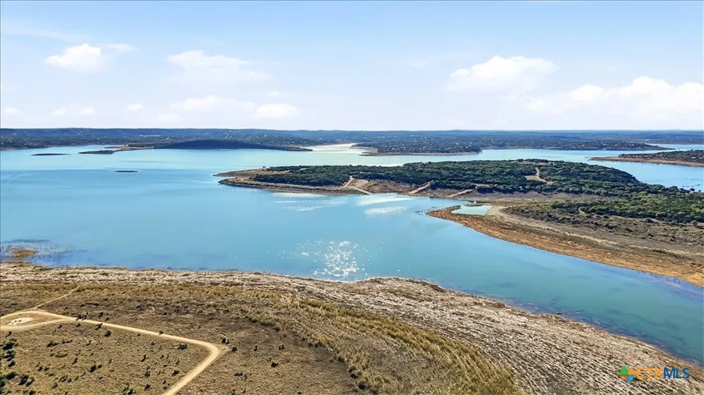 1135 Parkview Drive #C18 Canyon Lake, TX 78133