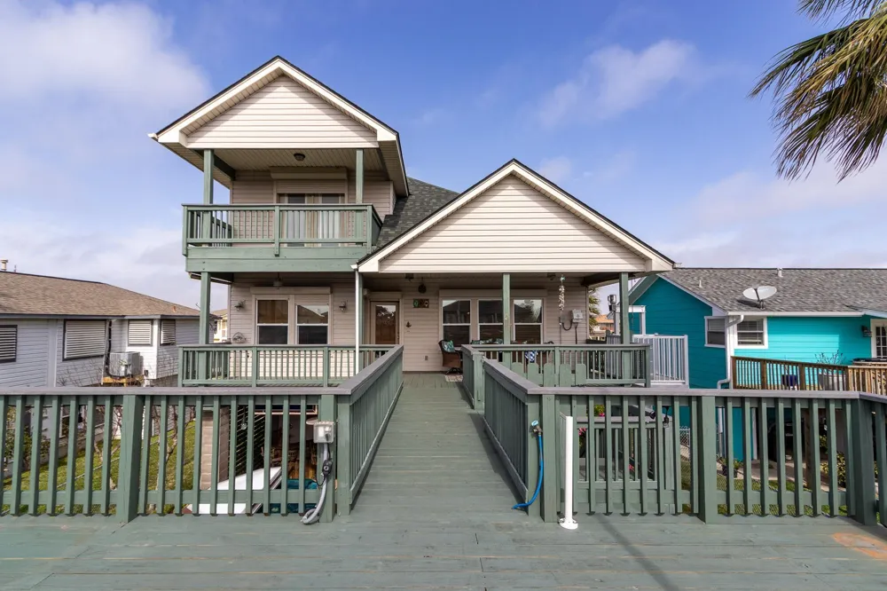 391 Ling Street Bayou Vista, TX 77563