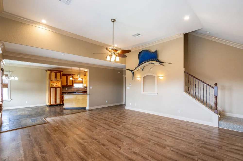 391 Ling Street Bayou Vista, TX 77563