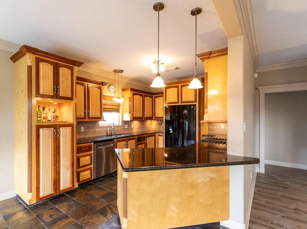 391 Ling Street Bayou Vista, TX 77563