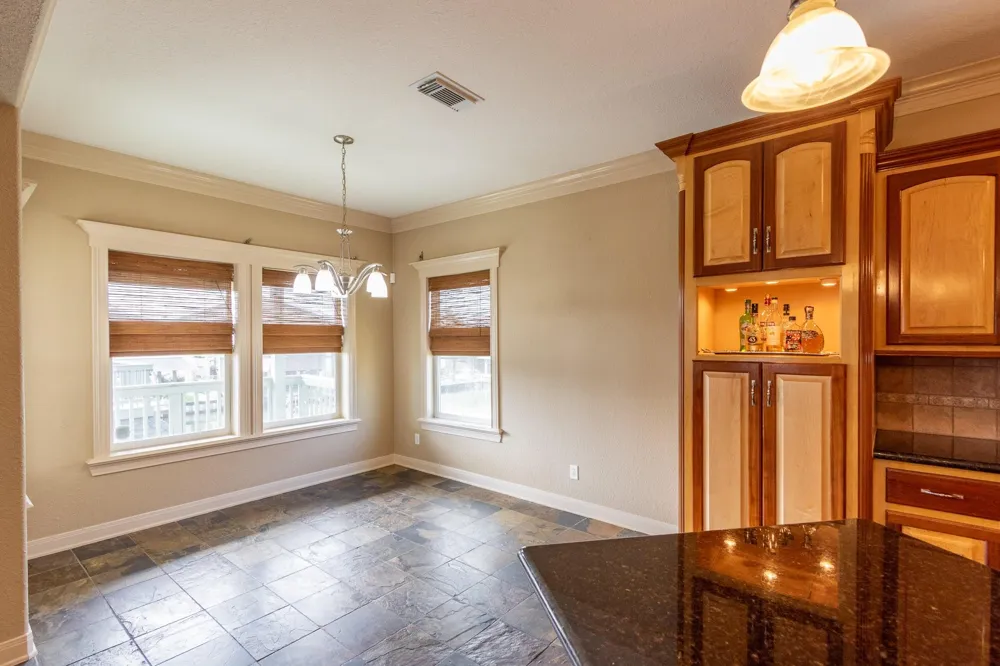 391 Ling Street Bayou Vista, TX 77563