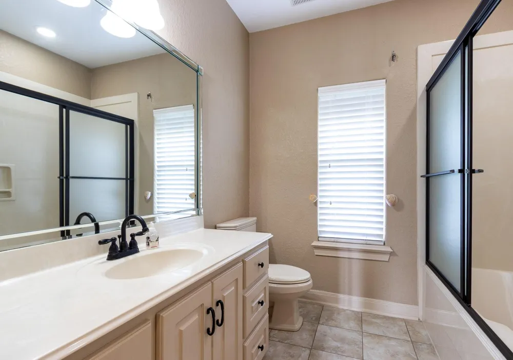 391 Ling Street Bayou Vista, TX 77563