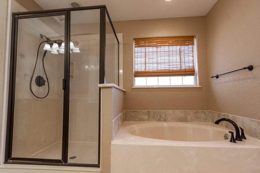 391 Ling Street Bayou Vista, TX 77563