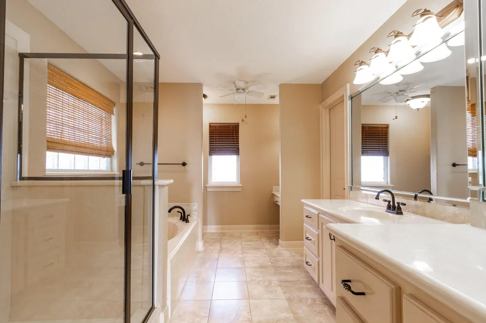 391 Ling Street Bayou Vista, TX 77563
