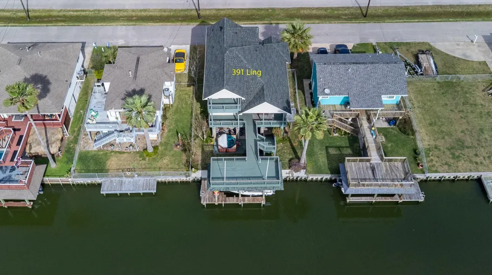 391 Ling Street Bayou Vista, TX 77563