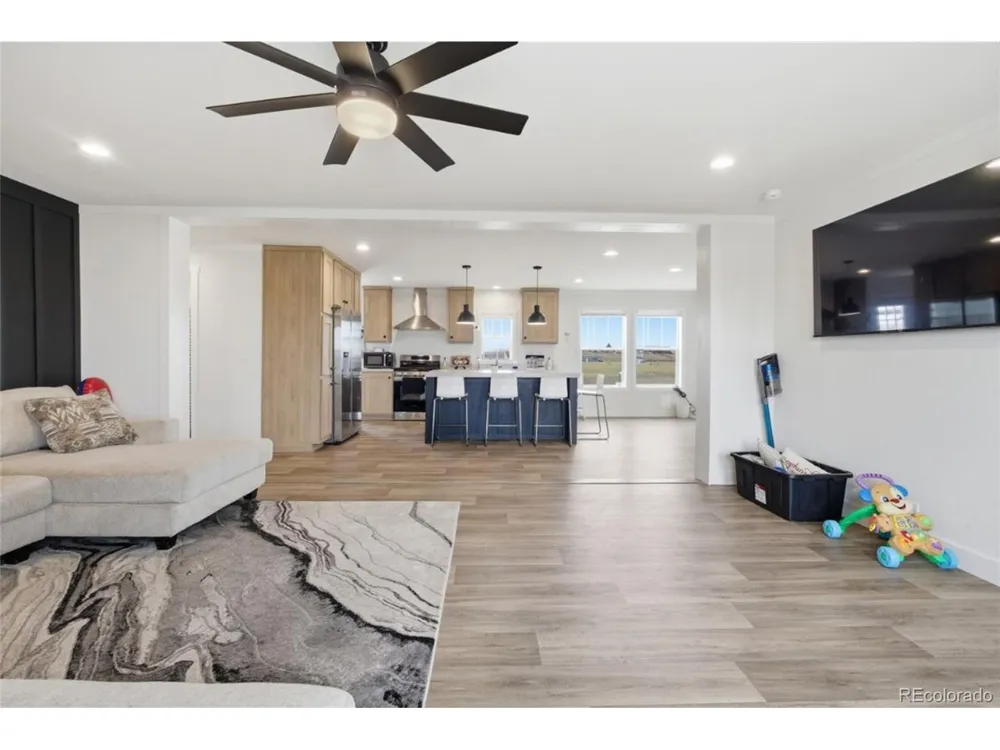 8 Brown Drive Wiggins, CO 80654