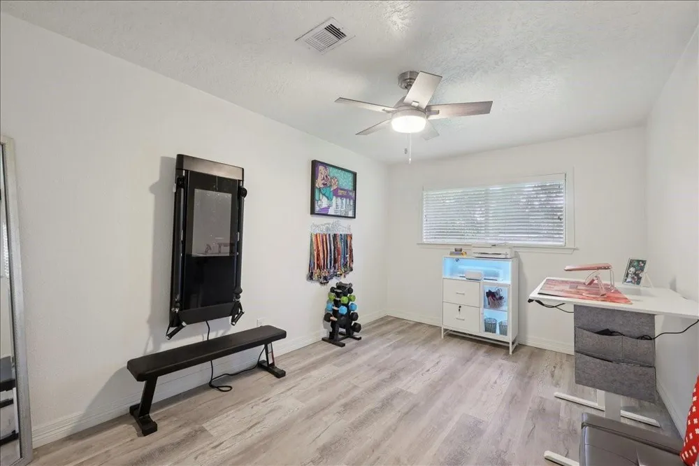 5840 Wynden Way Beaumont, TX 77706