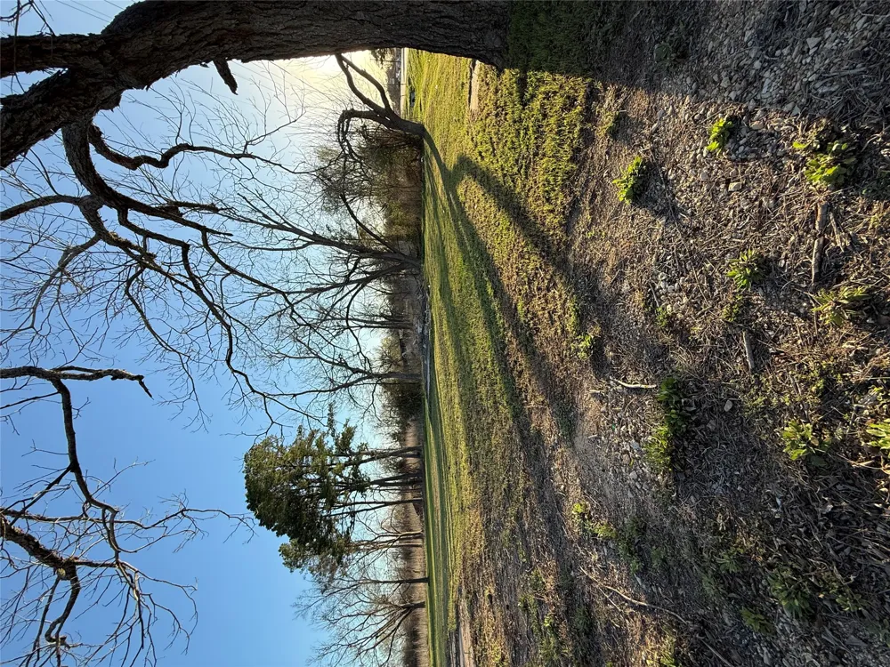 1304 E Cameron Avenue Rockdale, TX 76567