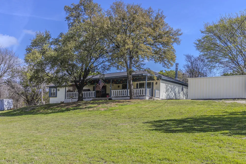 173 Bosque Bend Lane China Spring, TX 76633