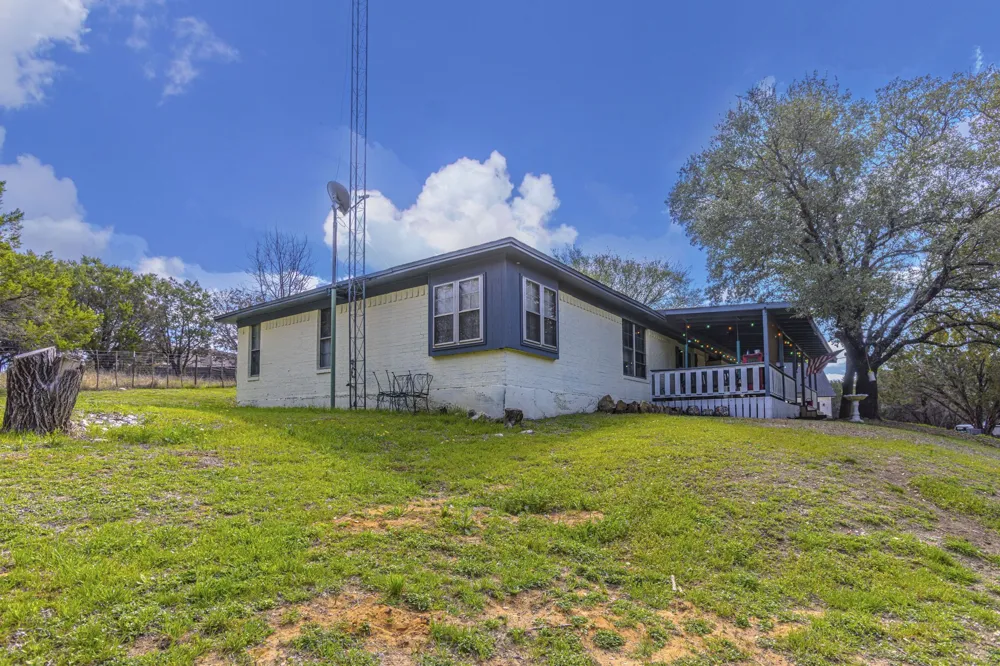 173 Bosque Bend Lane China Spring, TX 76633