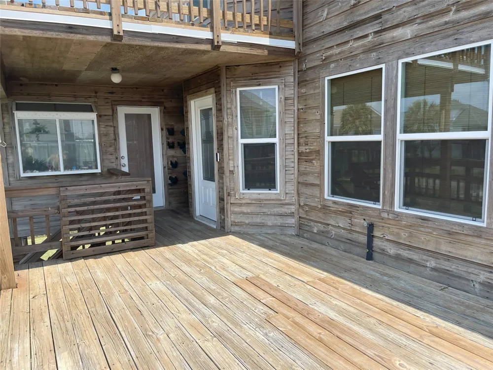16647 John Silver Road Jamaica Beach, TX 77554