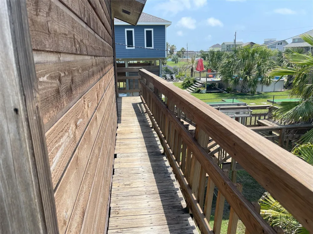 16647 John Silver Road Jamaica Beach, TX 77554