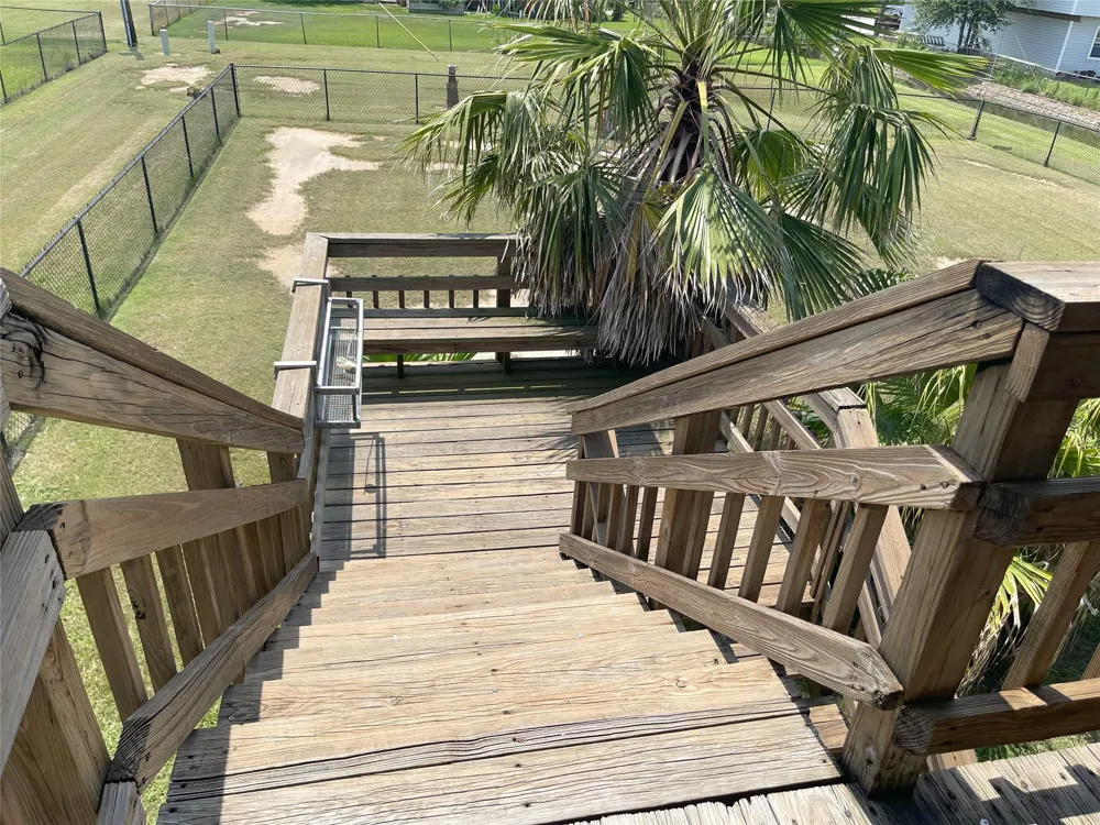 16647 John Silver Road Jamaica Beach, TX 77554