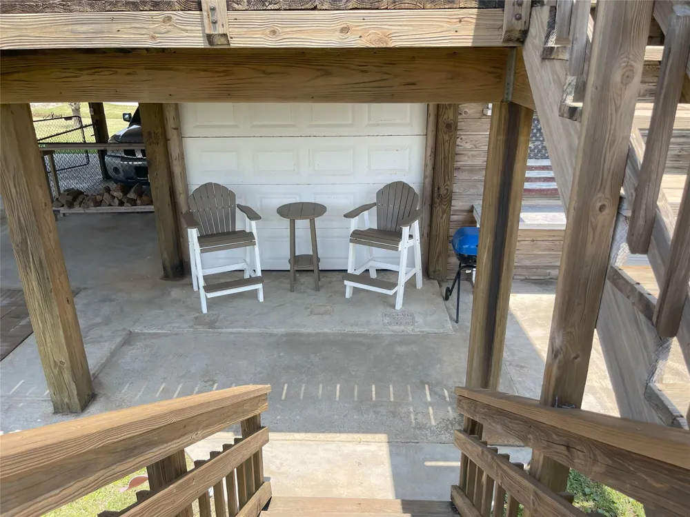 16647 John Silver Road Jamaica Beach, TX 77554