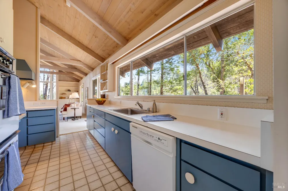 3880 Spring Mountain Road St. Helena, CA 94574