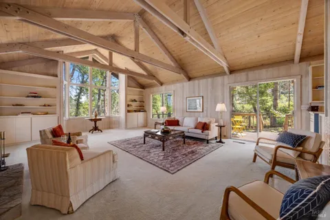 3880 Spring Mountain Road