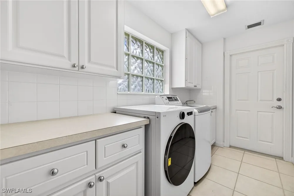 Marconi Court Naples, FL 34114