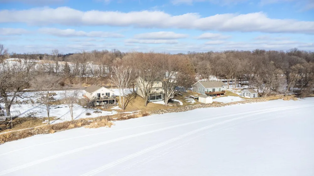 6825 Shore Drive Greenfield, MN 55373