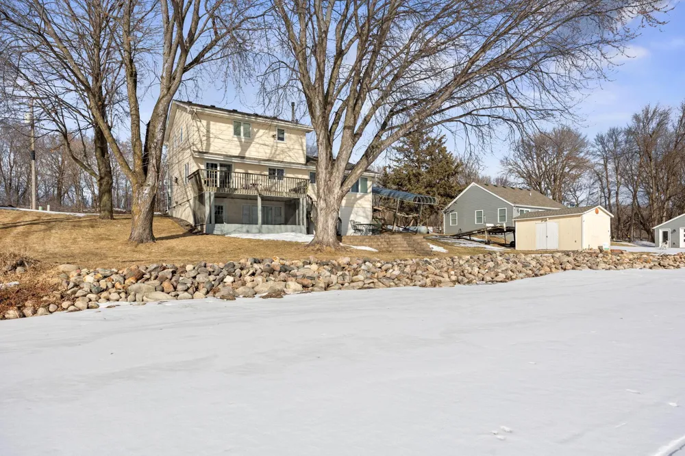 6825 Shore Drive Greenfield, MN 55373