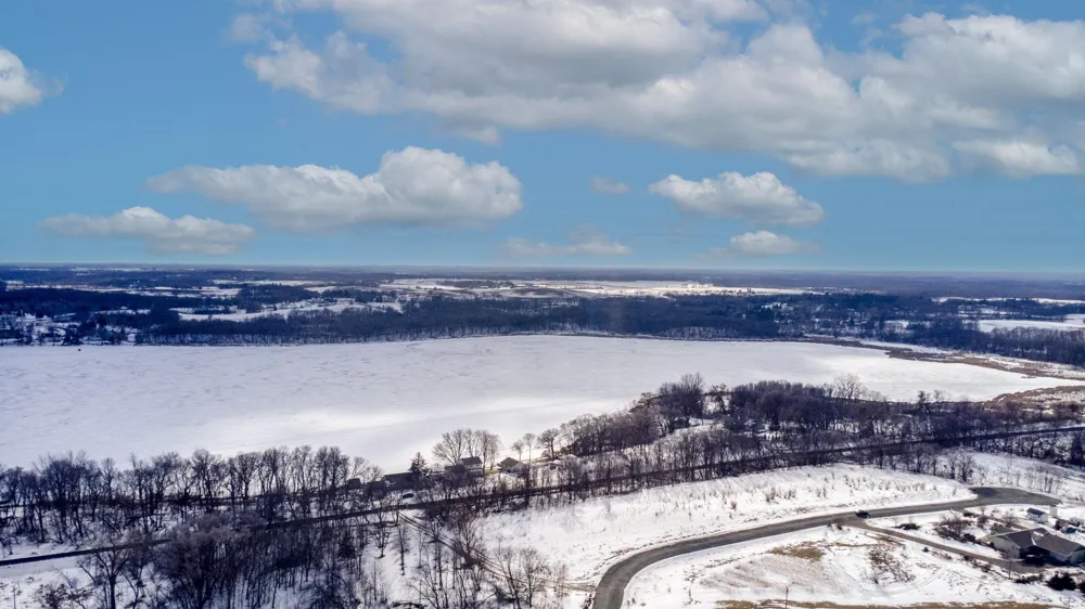 6825 Shore Drive Greenfield, MN 55373
