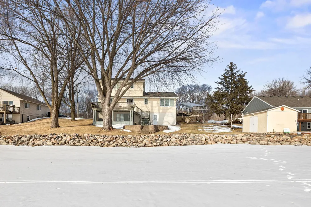 6825 Shore Drive Greenfield, MN 55373
