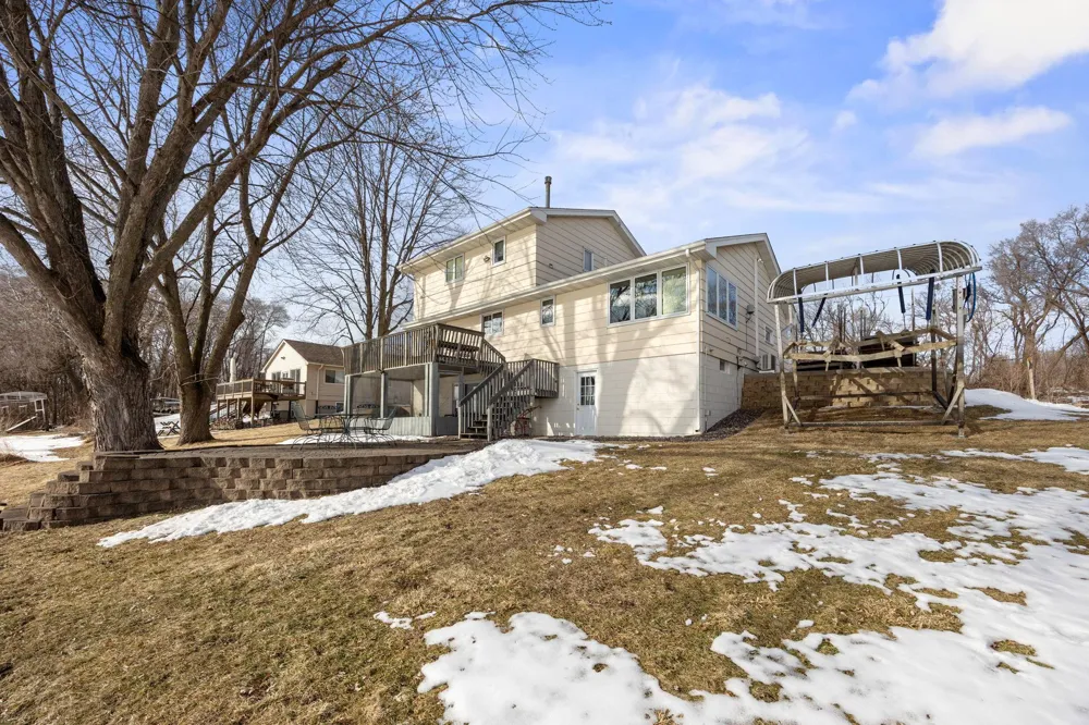 6825 Shore Drive Greenfield, MN 55373