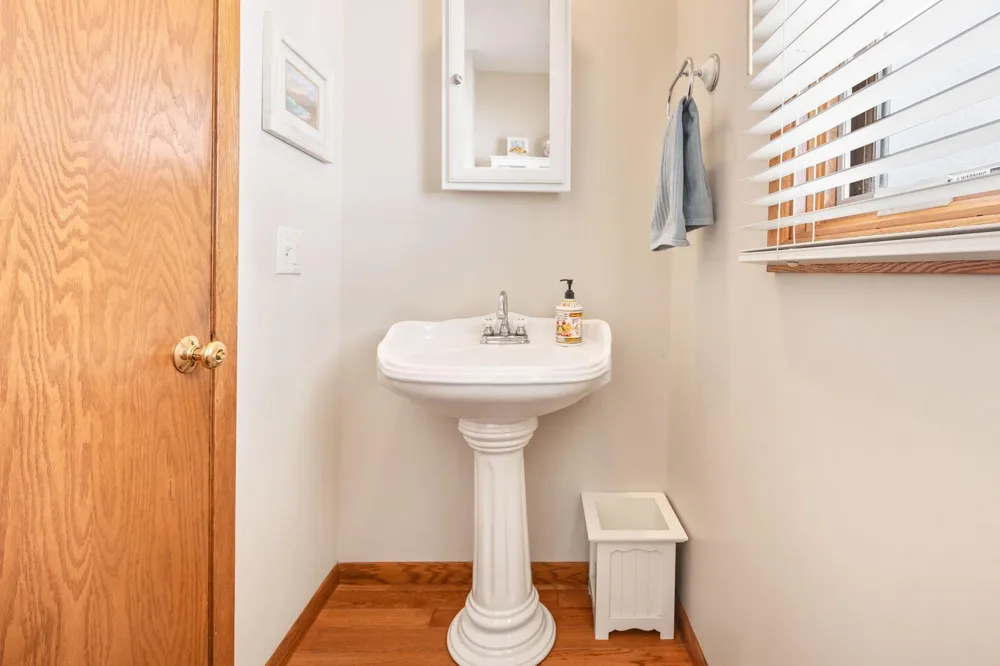 6825 Shore Drive Greenfield, MN 55373