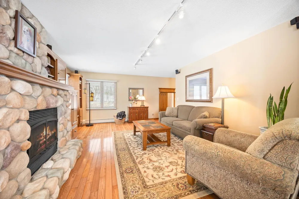 6825 Shore Drive Greenfield, MN 55373