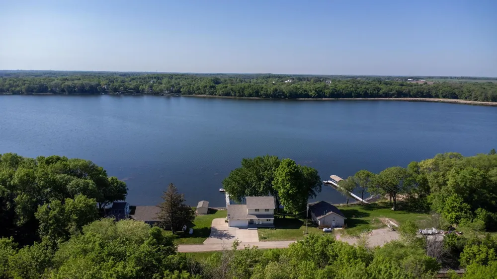 6825 Shore Drive Greenfield, MN 55373