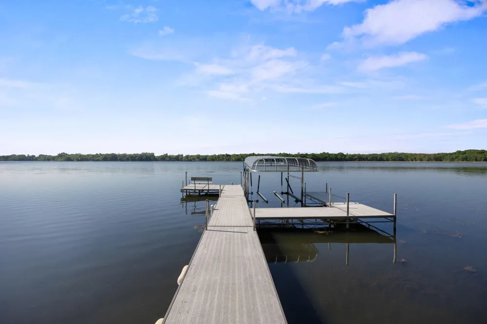 6825 Shore Drive Greenfield, MN 55373