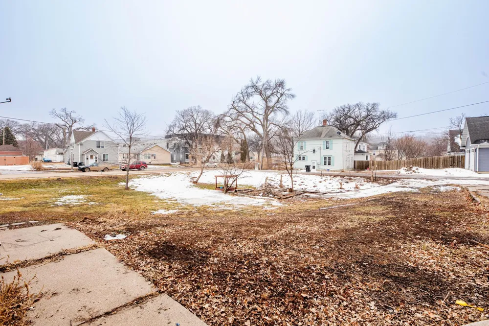 506 4th Avenue SW Valley City, ND 58072