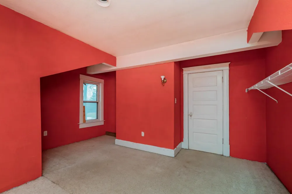 506 4th Avenue SW Valley City, ND 58072
